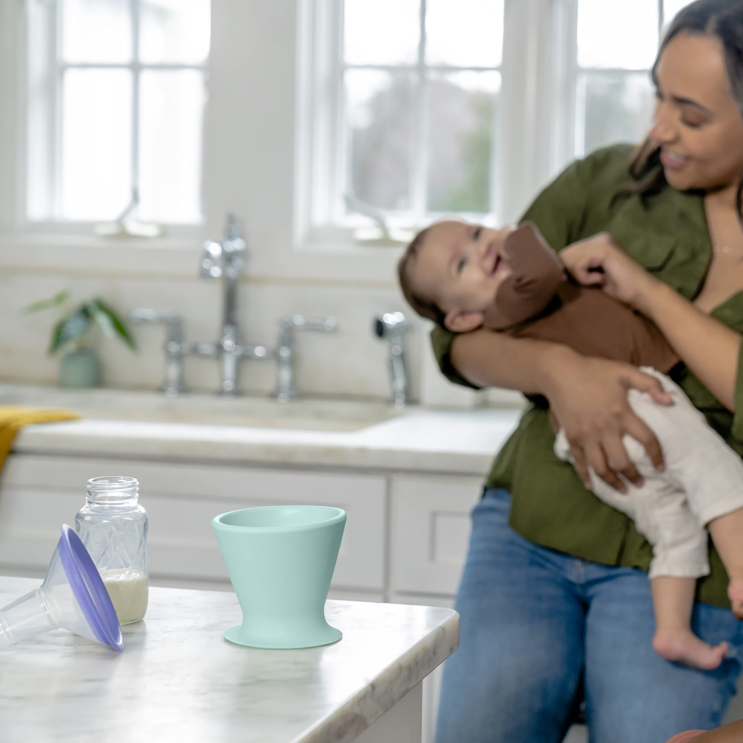 Bökee Baby Bottle Holder and Easy Hands Free Silicone Breast Pump Holder​ for One Handed Bottle Prep - Robins Egg, 1-Pack - Image 10