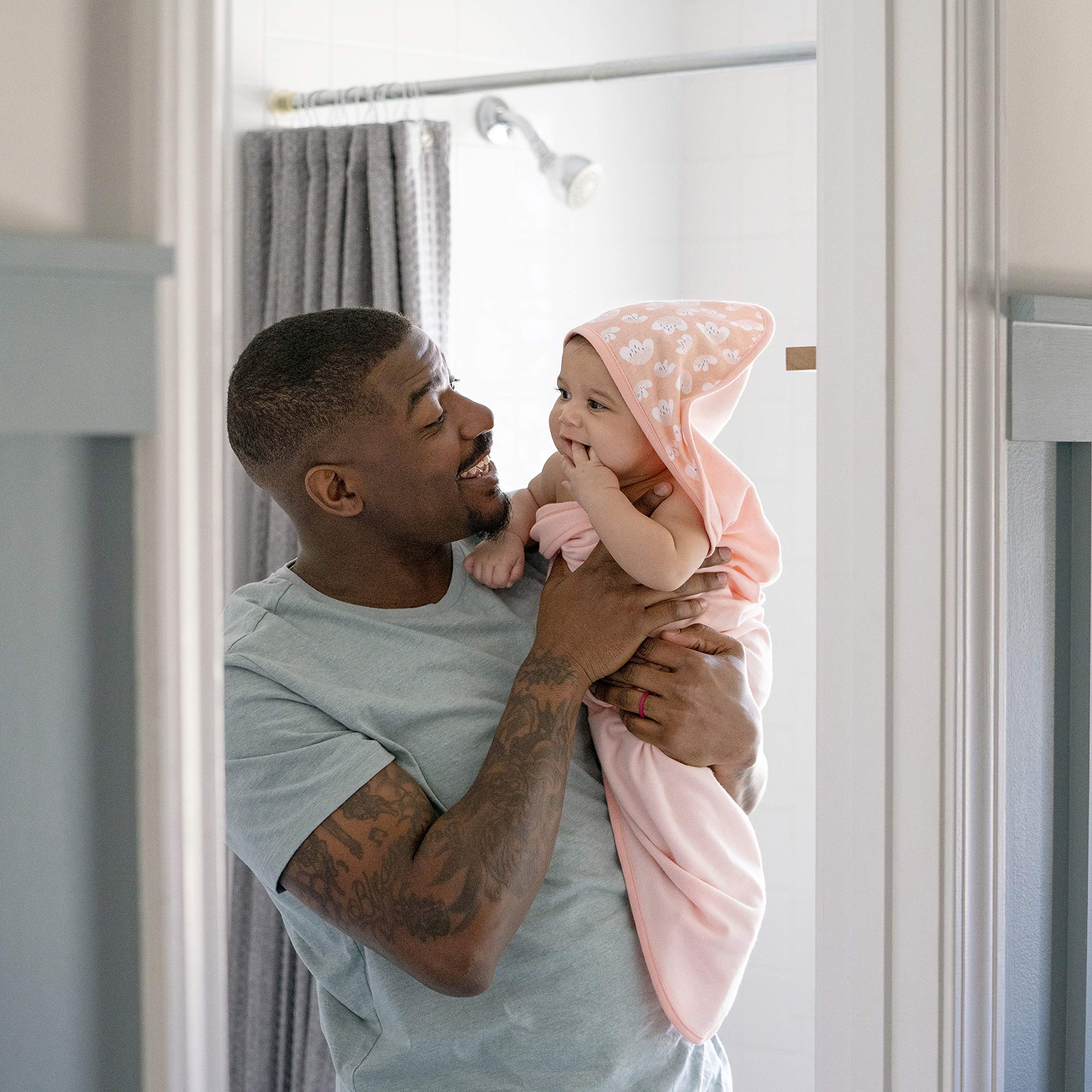 Ingenuity Clean & Cuddly 3-Pack Hooded Bath Towels - Edi & Clean & Cuddly 6-Pack Terry Washcloth Set - Edi - Image 3