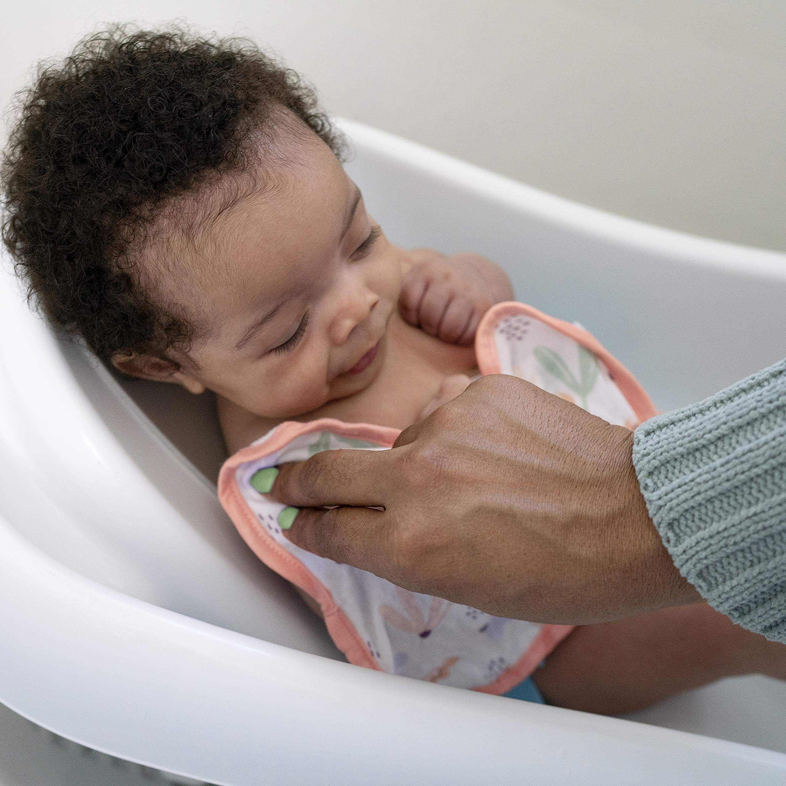 Ingenuity Clean & Cuddly 3-Pack Hooded Bath Towels - Edi & Clean & Cuddly 6-Pack Terry Washcloth Set - Edi - Image 5