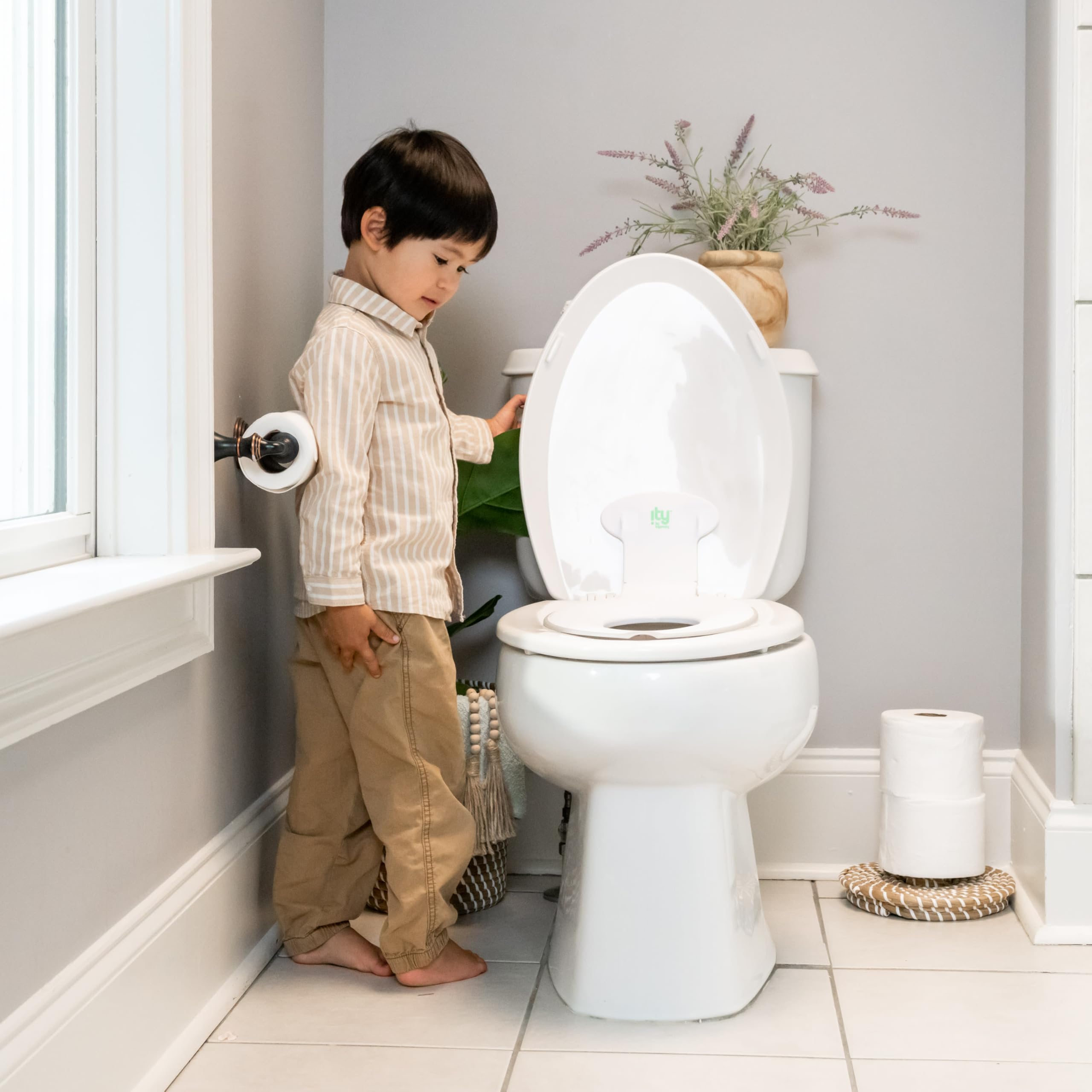 Ingenuity: ity by Ingenuity Flip & Sit Potty Seat (White) – Easy to Set Up & Remove Potty Training Seat That Attaches to Adult Toilet Seat - Image 8
