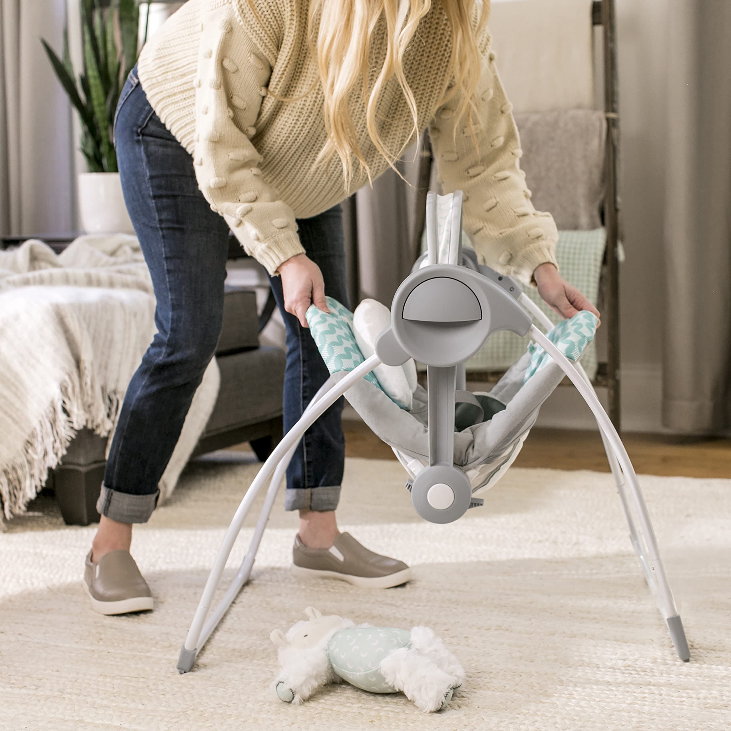 Ingenuity: ity by Ingenuity Swingity Swing Easy-Fold Portable Baby Swing, 0-9 Months Up to 20 lbs (Goji) - Image 4